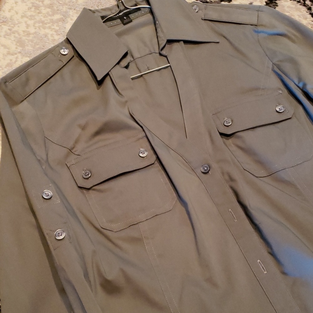 Express Button Down Top - Picture 2 of 4